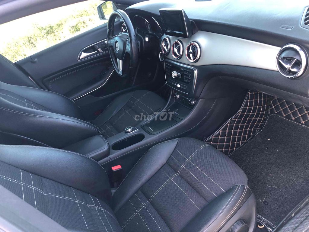Mercedes Benz CLA Class 2014 CLA 200 - 96000 km. Mua bán Ô tô tại Thành phố Nha Trang Khánh Hòa được đăng bởi Ô TÔ KHÁNH HOÀ hình 20