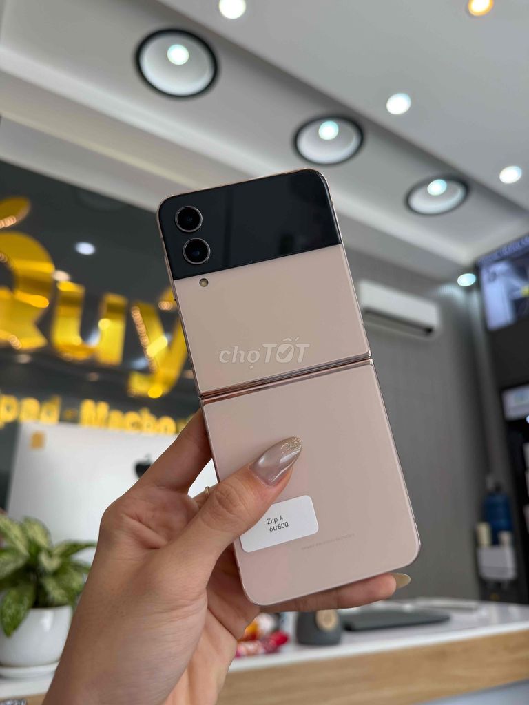 Samsung Z Flip 4 8/256GB Zin đẹp 99% 2sim. Mua bán Điện thoại tại Quận Ninh Kiều Cần Thơ được đăng bởi Quý Mobile Cần thơ hình 1