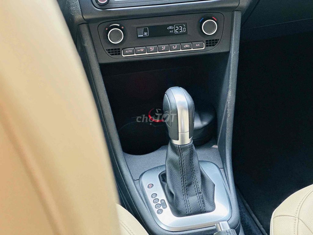 Volkswagen Polo Hatchback 2020 XE CTY XUẤT HOÁ ĐƠN. Mua bán Ô tô tại Thành phố Thủ Đức Tp Hồ Chí Minh được đăng bởi Hứa Bửu hình 9