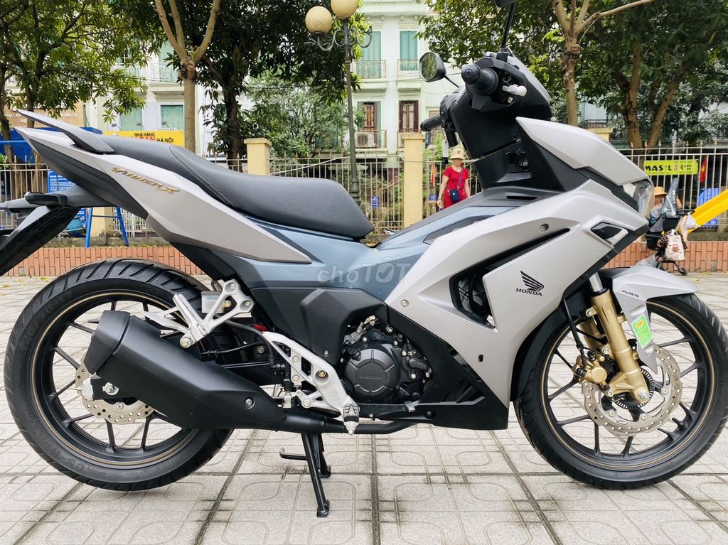 HONDA WINNER X 150 BẢN V3 XÁM SẦN MÀU ĐẸP. Mua bán Xe máy tại Quận Cầu Giấy Hà Nội được đăng bởi TUẤN MINH hình 4