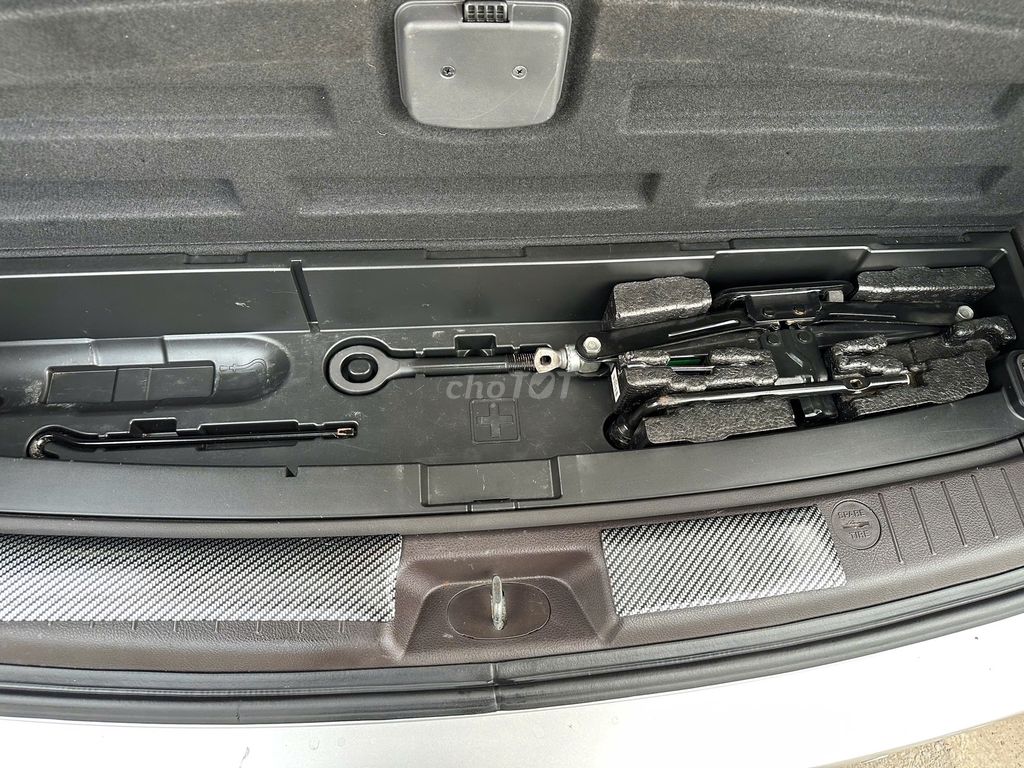 Hyundai Santafe 2.0L cuối 2012 Full Dầu. Mới Quá. Mua bán Ô tô tại Huyện Sóc Sơn Hà Nội được đăng bởi Salon Auto Đào Hằng hình 9