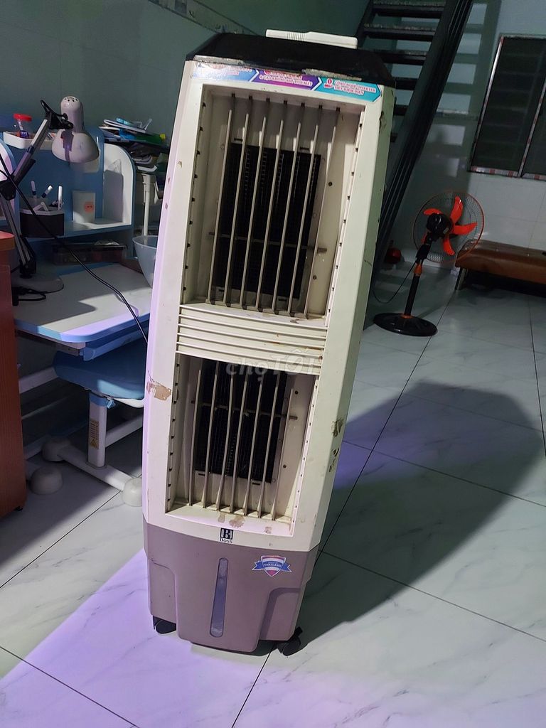 Quạt hơi nước Boss Thái Lan Trắng nâu đã sử dụng. Mua bán Quạt tại Thành phố Biên Hòa Đồng Nai được đăng bởi linh hoàng hình 1