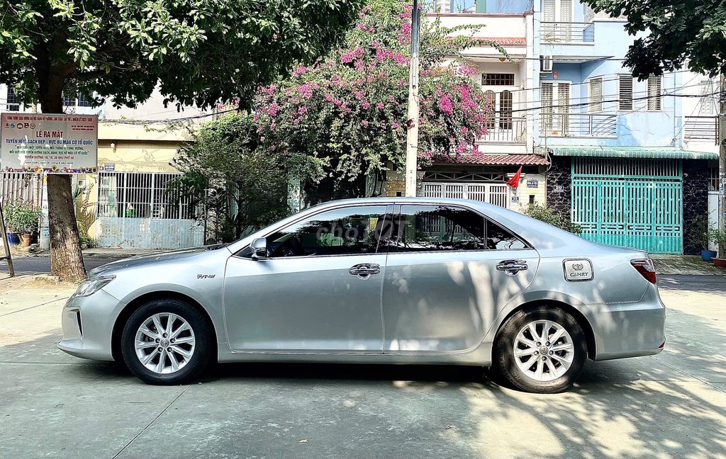 Toyota Camry 2.0E 2015 ĐK 2016 1 chủ BD full hãng. Mua bán Ô tô tại Thành phố Thủ Đức Tp Hồ Chí Minh được đăng bởi HƯNG PHÁT AUTO hình 3