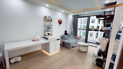 Căn hộ vừa ở vừa kinh doanh đối diện Bến xe Giáp Bát, view bể bơi