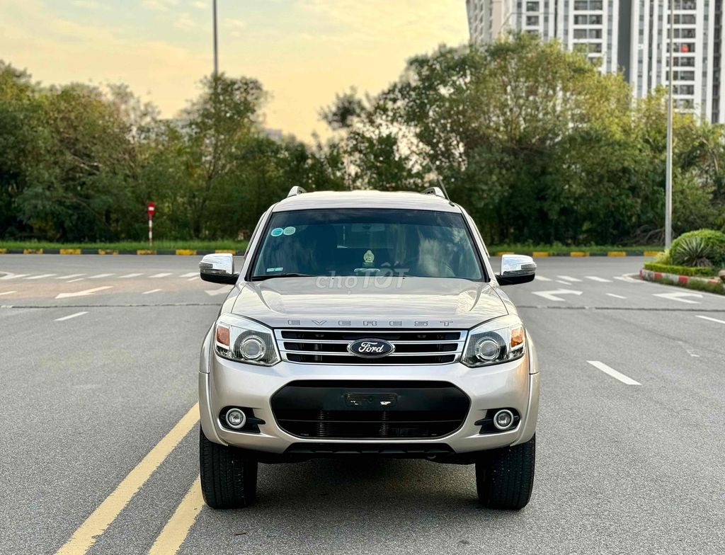 Ford Everest 2014 Limited 4x2 - 138000 km