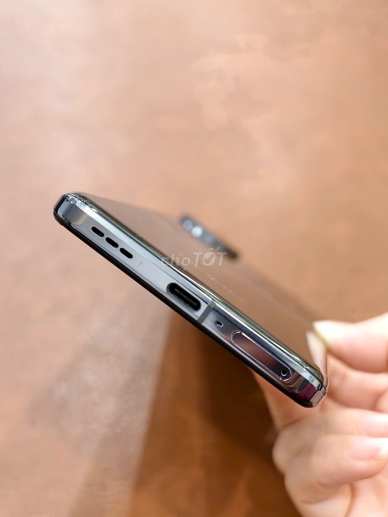 Oppo Find N3 Flip 12-256gb chính hãng Đen 98,5%. Mua bán Điện thoại tại Quận Đống Đa Hà Nội được đăng bởi Hn Store hình 1