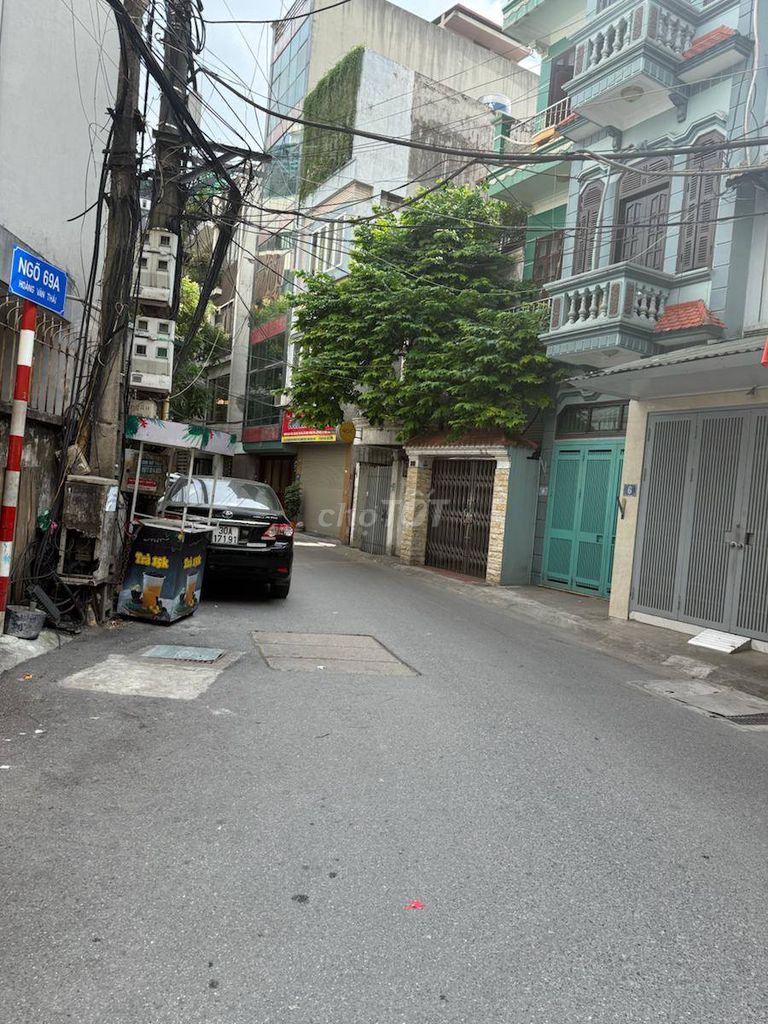 Bán nhà 3 tầng số 12 ngõ 69A phố Hoàng Văn Thái  giá 28 tỷ