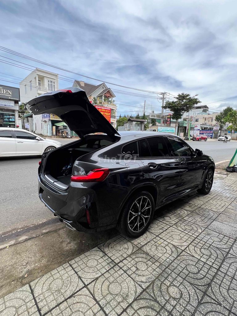 BMW X4 2023  đăng ky lan đâu 6/2025 - 4000 km. Mua bán Ô tô tại Huyện Đức Trọng Lâm Đồng được đăng bởi SALON ÔTÔ HOÀ THẮNG  hình 2