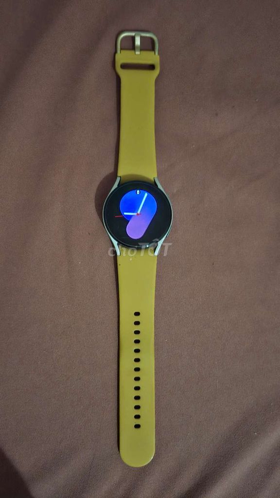Samsung Galaxy Watch 5 Vàng. Mua bán Thiết bị đeo thông minh tại Quận 6 Tp Hồ Chí Minh được đăng bởi Thảo  hình 1