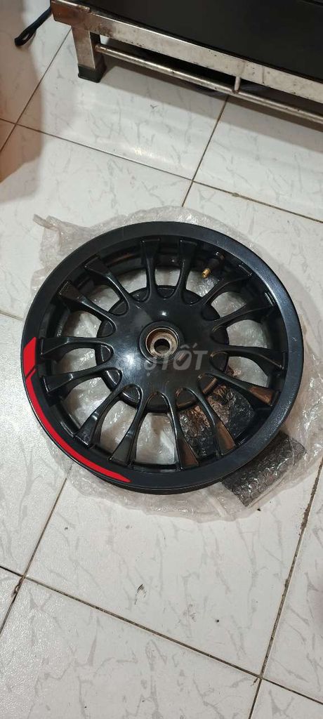 Mâm Vespa Sprint Đen Và Đèn Hậu Note 2023 2tr1. Mua bán Phụ tùng xe tại Quận 3 Tp Hồ Chí Minh được đăng bởi HỨA PHƯƠNG BẢO hình 2