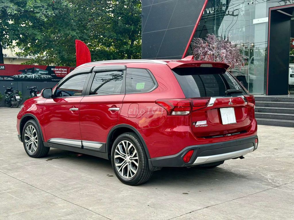 Mitsubishi Outlander CVT 2018 Đỏ - Odo 29300 km. Mua bán Ô tô tại Thành phố Thủ Đức Tp Hồ Chí Minh được đăng bởi Mitsubishi Chính Hãng hình 8