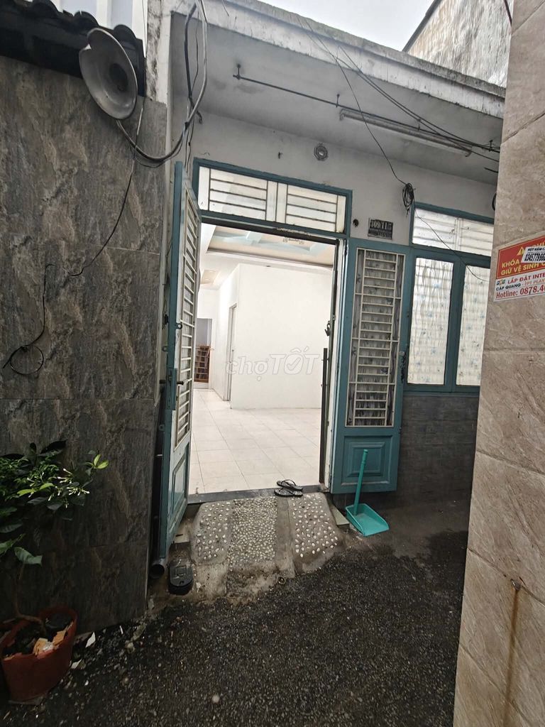 Дом на ул. Nguyen Oanh, р-н 17, Go Vap – 75м², 2 спальни, 2 санузла