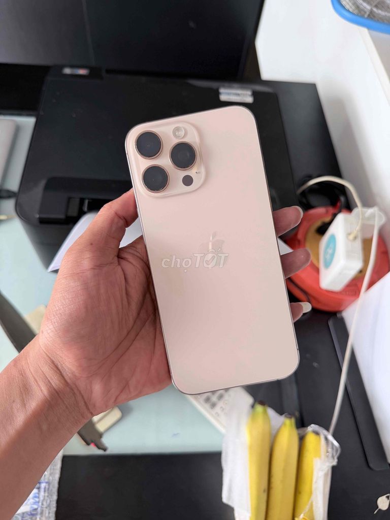 Apple iPhone 16 Pro Max 256GB Sa mạc. Mua bán Điện thoại tại Huyện Châu Đức Bà Rịa - Vũng Tàu được đăng bởi Lê Quang Sáng hình 1