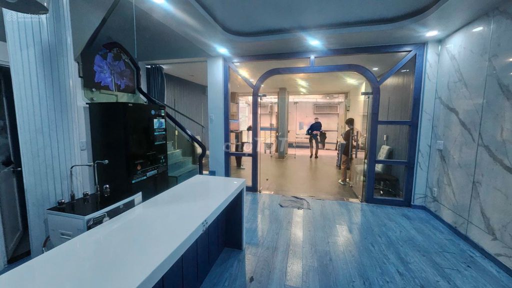 Аренда · 4 комн. · 78 м² · Quận 11, ул. Đường Phú Thọ