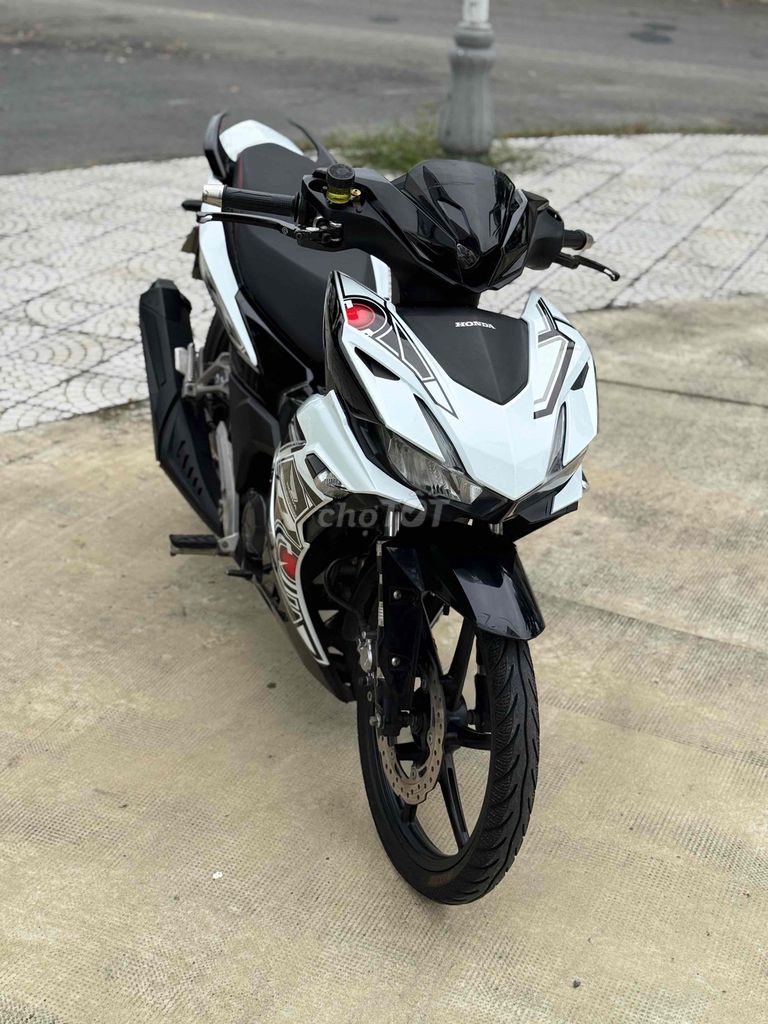 Honda Winner V3 Smartkey  máy zin Full đồ chơi. Mua bán Xe máy tại Quận Cẩm Lệ Đà Nẵng được đăng bởi Xe Máy Đức Vũ 658 Trần Cao Vân hình 6