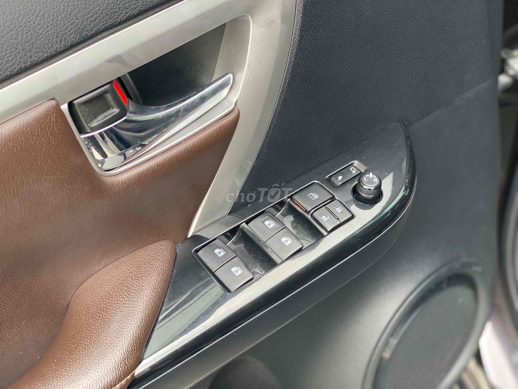 Toyota Fortuner 2017 2.7AT 116.000km. Mua bán Ô tô tại Quận Bình Thạnh Tp Hồ Chí Minh được đăng bởi Toyota Sure hình 9