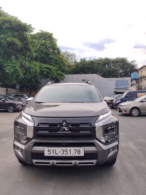 Mitsubishi Xpander Cross 2024 1.5 AT Premium.