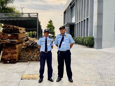 TUYỂN 6 NAM NỮ BẢO VỆ NHÀ MÁY VSIP 1 BAO CƠM