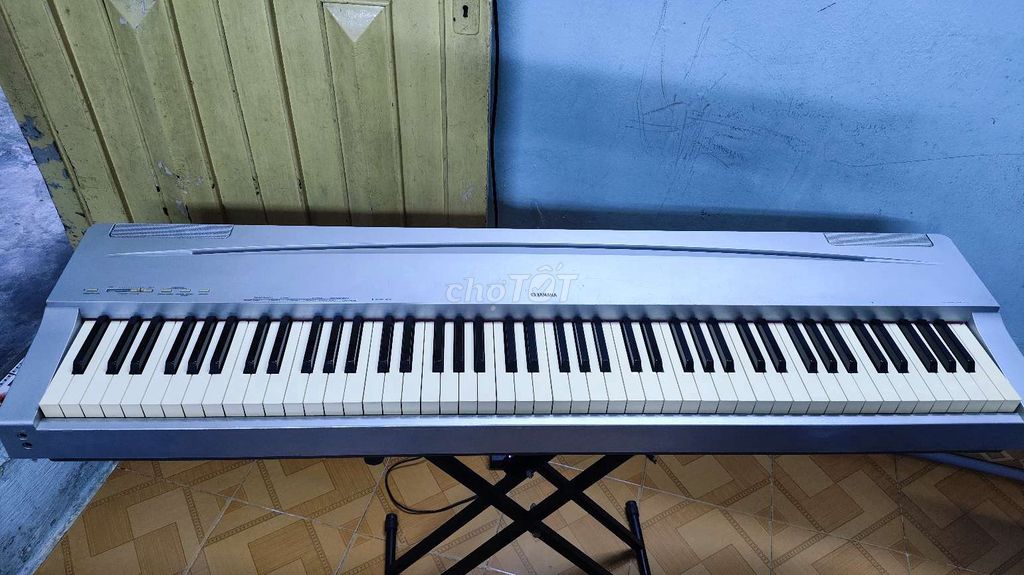 Piano điện Yamaha p70