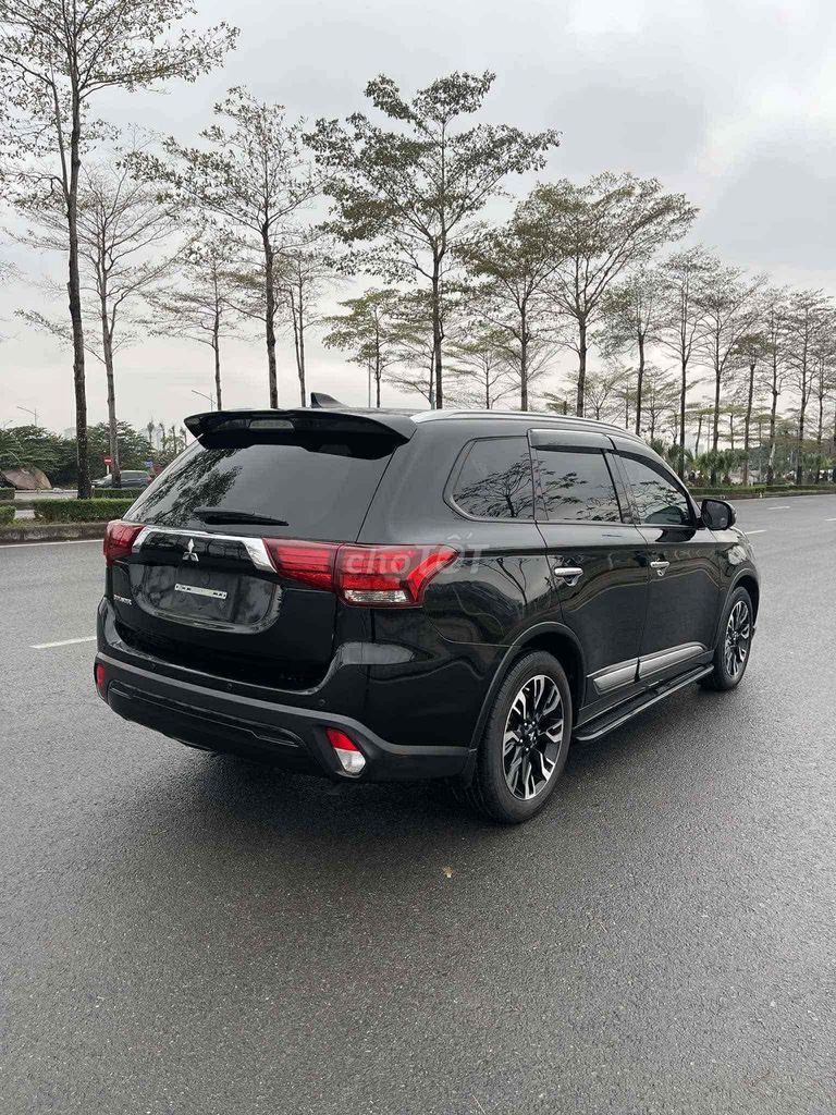 Mitsubishi Outlander 2021 2.0 CVT - 65000 km. Mua bán Ô tô tại Quận Hoàng Mai Hà Nội được đăng bởi Vu Hung autu hình 4