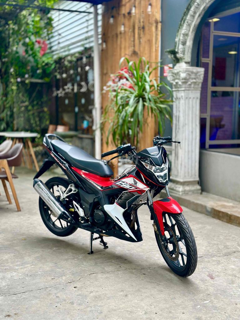 Sonic 150R đỏ trắng đen. Mua bán Xe máy tại Huyện Bình Đại Bến Tre được đăng bởi Thái hình 1