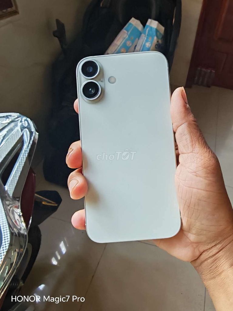 Apple iPhone XR 64GB Trắng Đã sử dụng. Mua bán Điện thoại tại Thành phố Thủ Dầu Một Bình Dương được đăng bởi Việt hình 1