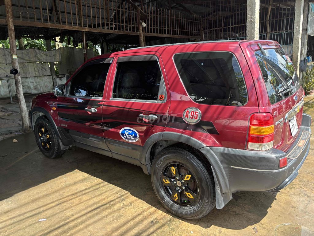 Ford Escape 2004 3.0L XLT - 24000 km