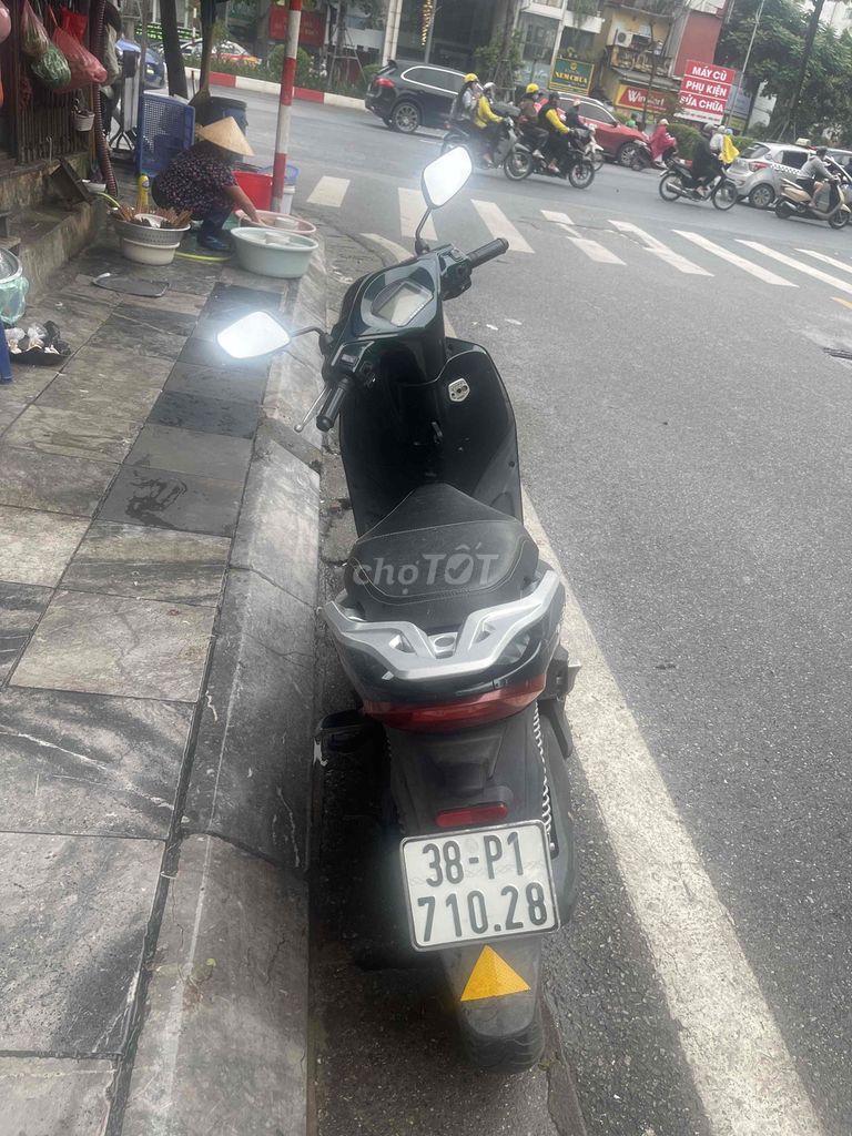 cần bán. Mua bán Xe điện tại Quận Hai Bà Trưng Hà Nội được đăng bởi Oanh Minh hình 3