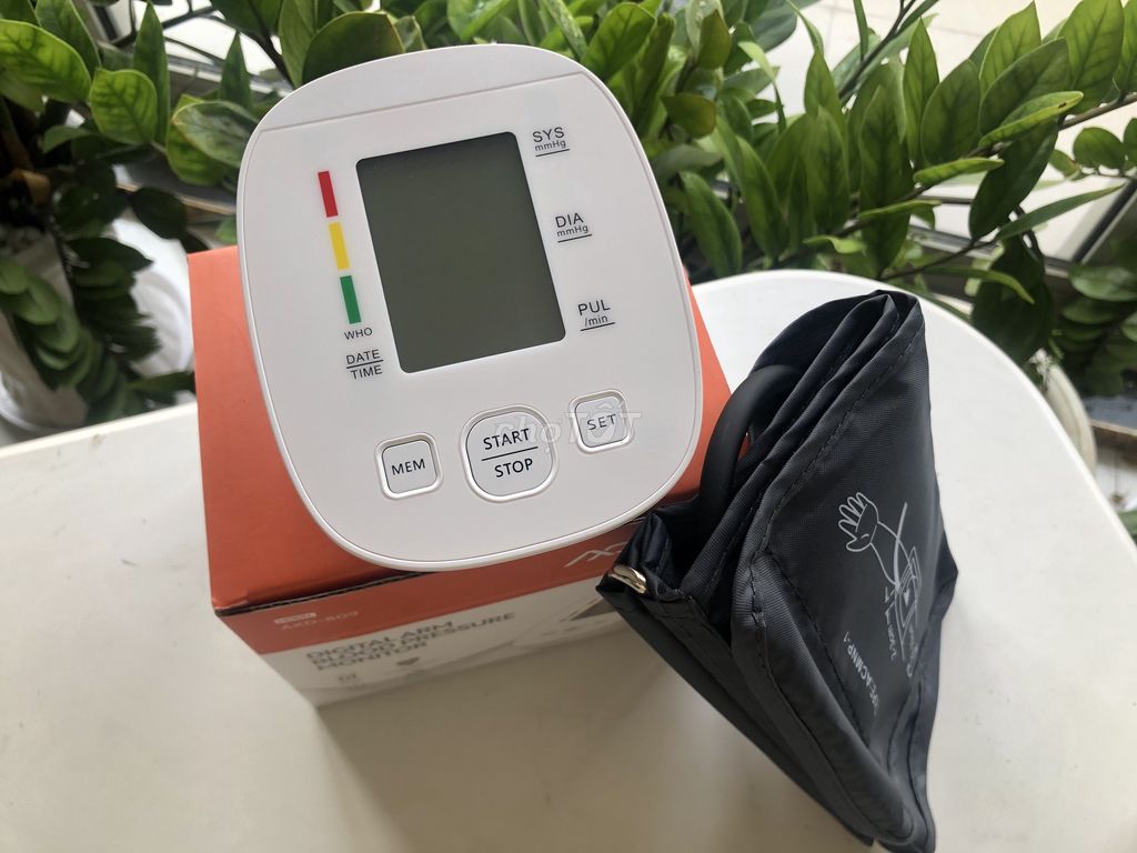 Máy đo huyết áp bắp tay AXD-809 màn hình LCD. Mua bán Nội thất, đồ gia dụng khác tại Quận 8 Tp Hồ Chí Minh được đăng bởi CH TBYK Việt Long hình 1