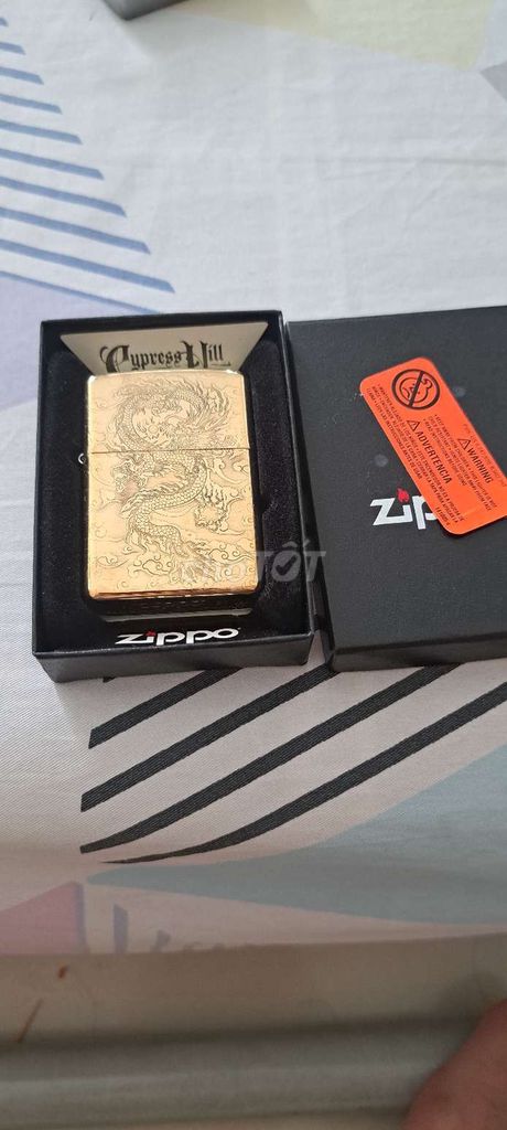 Zippo Amor đồng thau nguyên khối mới