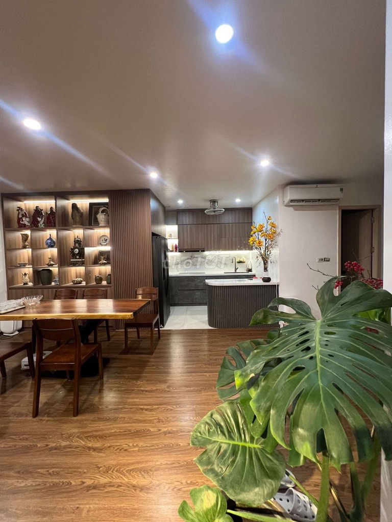 Cần bán gấp căn hộ chung cư vew triệu đô