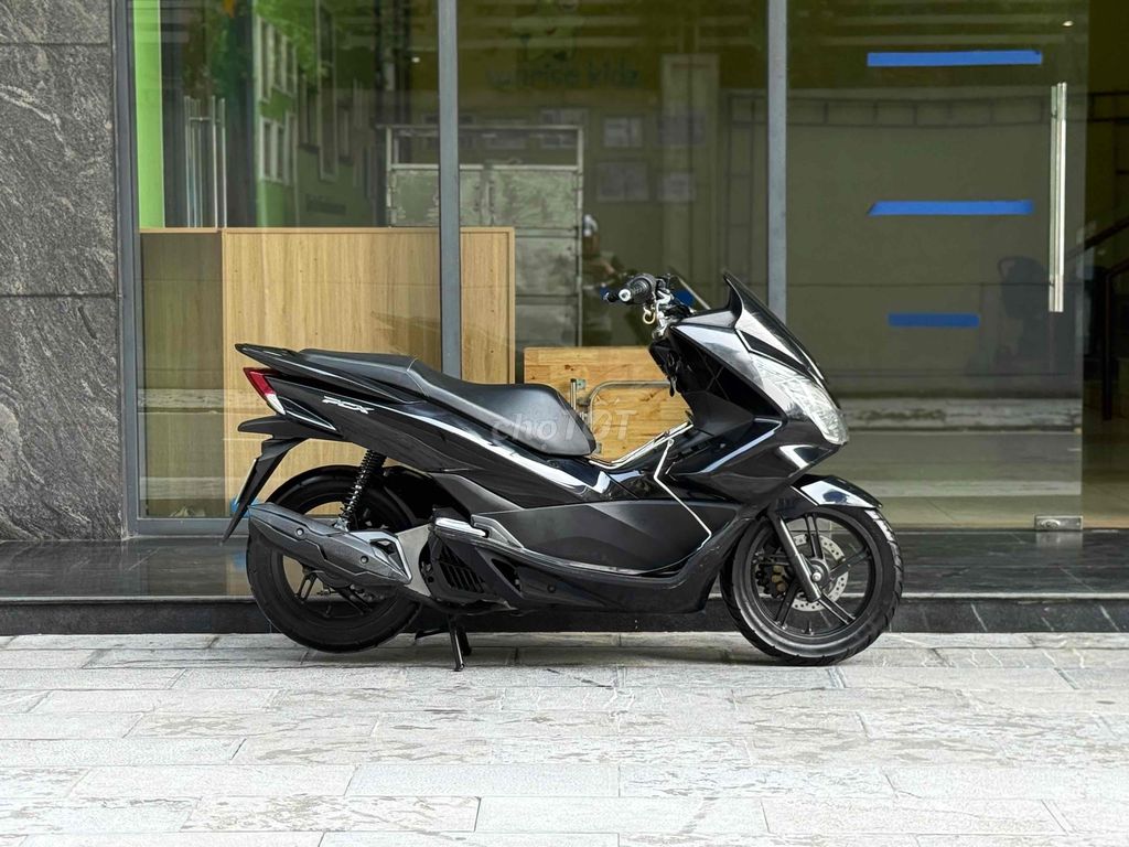 Honda Pcx đời đèn led dáng sang trọng 29H1. Mua bán Xe máy tại Quận Ba Đình Hà Nội được đăng bởi Xe Máy Nam Thi hình 5