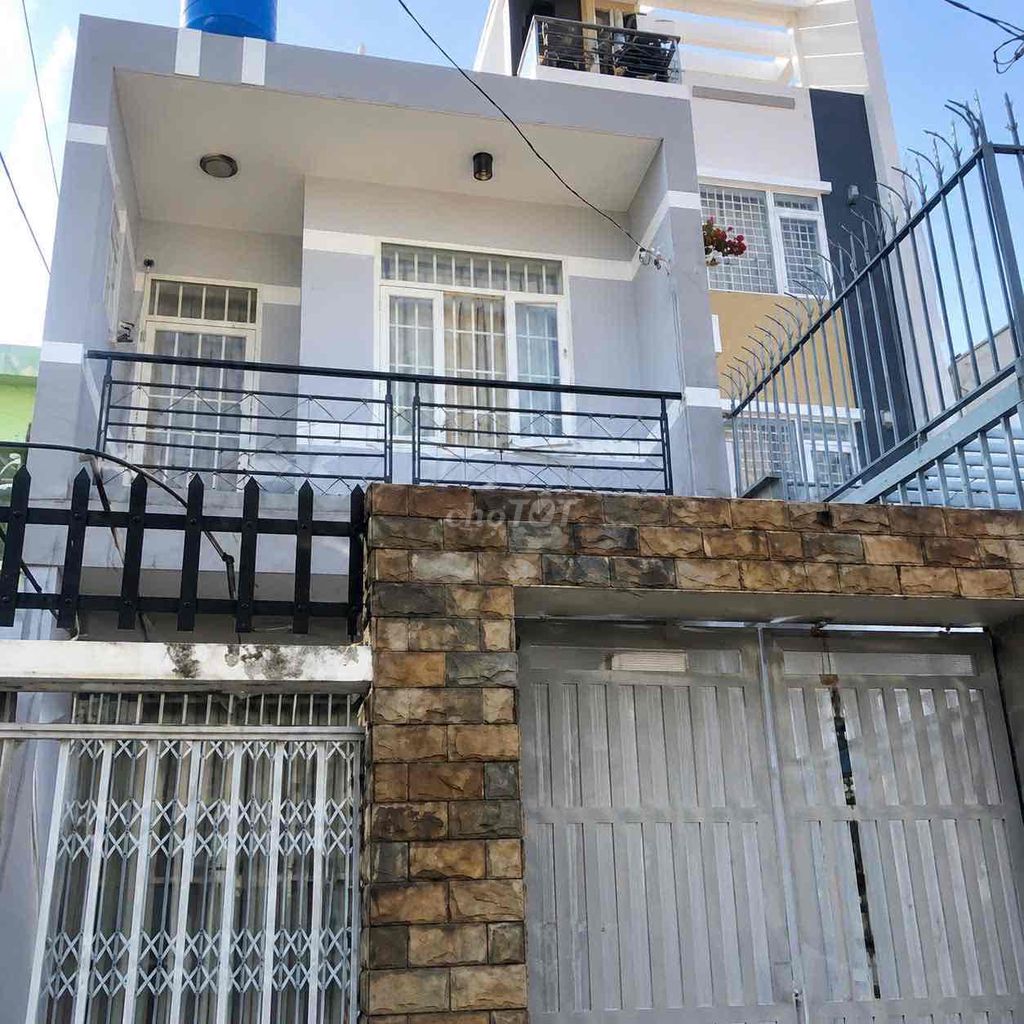 Продается 2-этажный дом в коммуне Ми Хоа Суан Тхой, восток, 80 м2, SHR 4x20 м