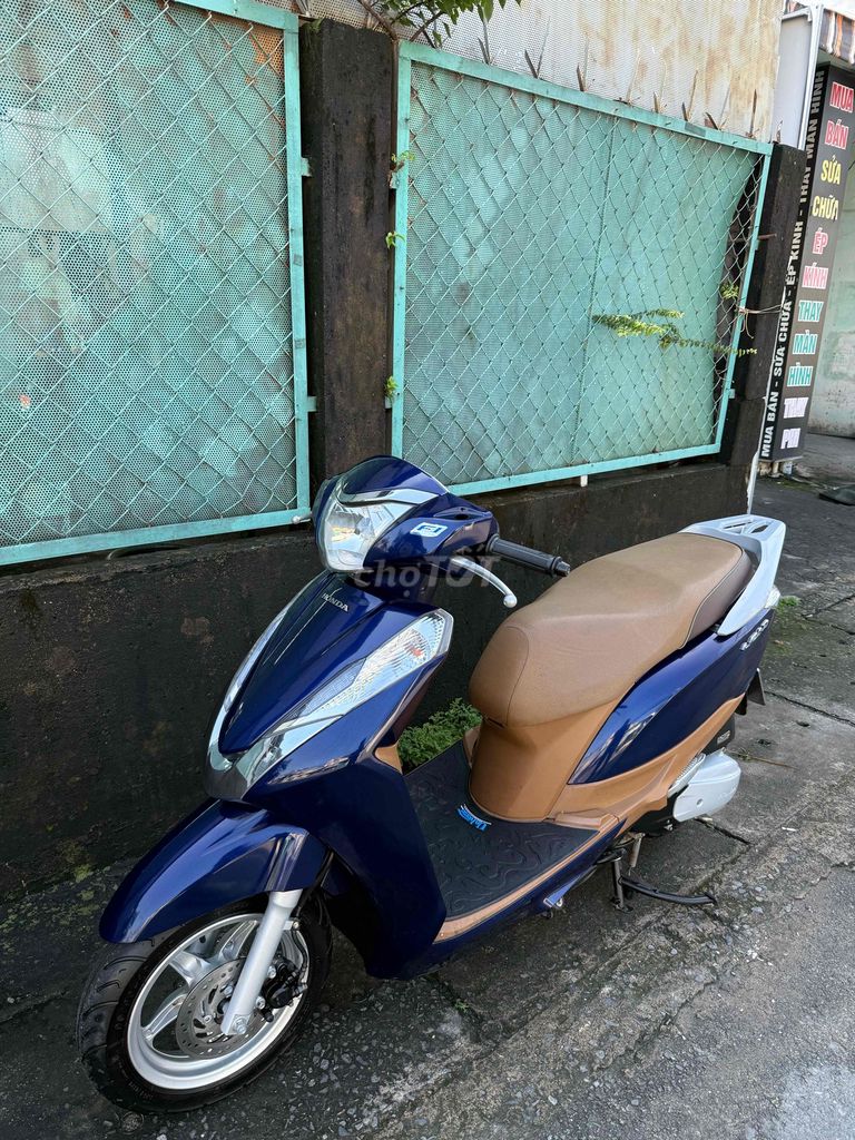 Cần bán Lead 125 2014 bs 61 chính chủ máy zin êm e. Mua bán Xe máy tại Thành phố Dĩ An Bình Dương được đăng bởi Lê Luân Shop hình 1