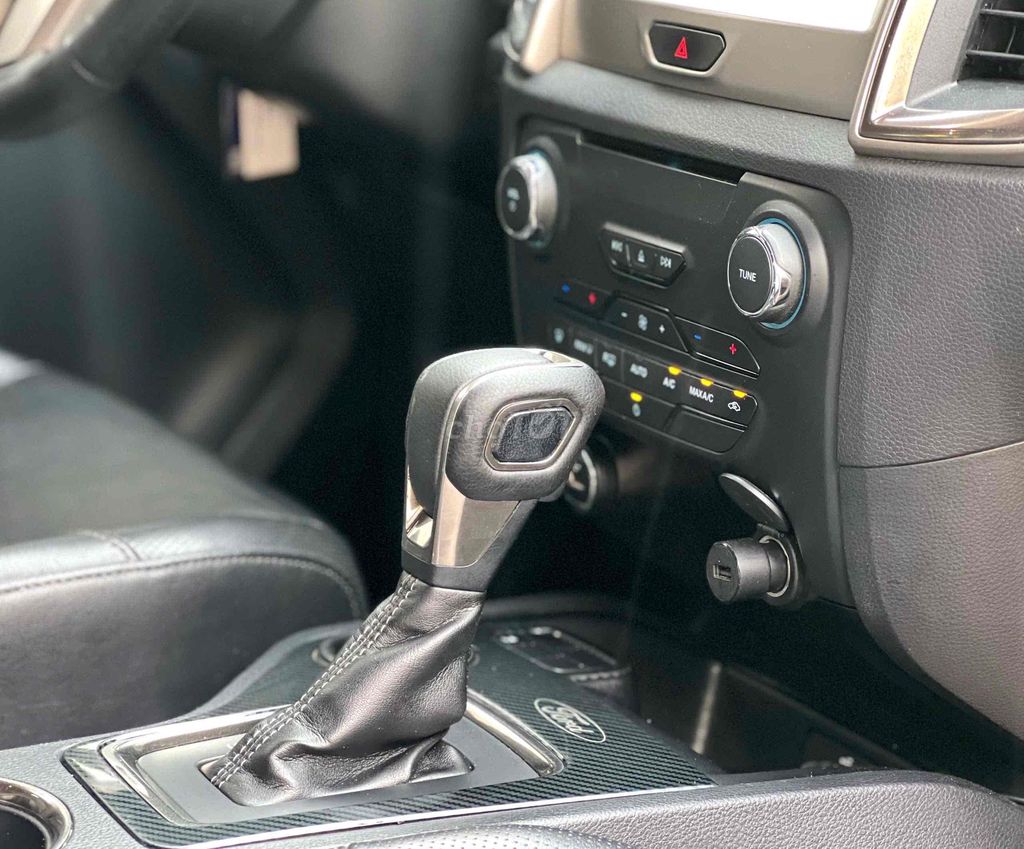 Ford Everest 2018 Trend 2.0L 4x2 AT - 76000 km. Mua bán Ô tô tại Quận Gò Vấp Tp Hồ Chí Minh được đăng bởi DHauto ford hình 5