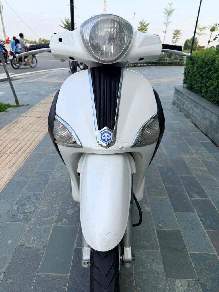 Piaggio Liberty 125 ie Белый