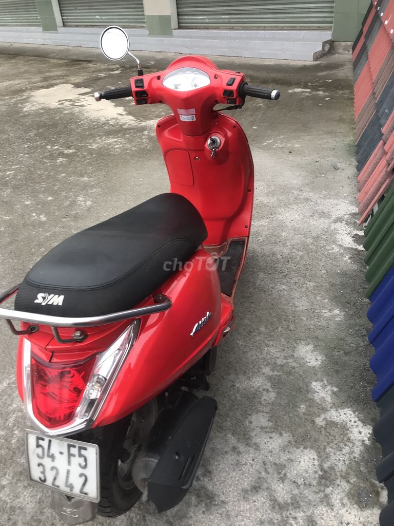 Atila Elizaberth Fi màu đỏ biển số tphcm. Mua bán Xe máy tại Huyện Bến Lức Long An được đăng bởi Nguyên  hình 4