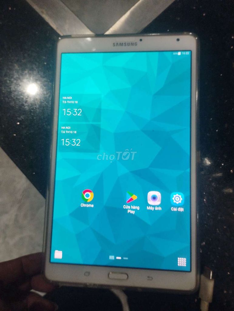 Samsung SM-T700 Trắng Mới. Mua bán Máy tính bảng tại Quận Liên Chiểu Đà Nẵng được đăng bởi  dung hình 1