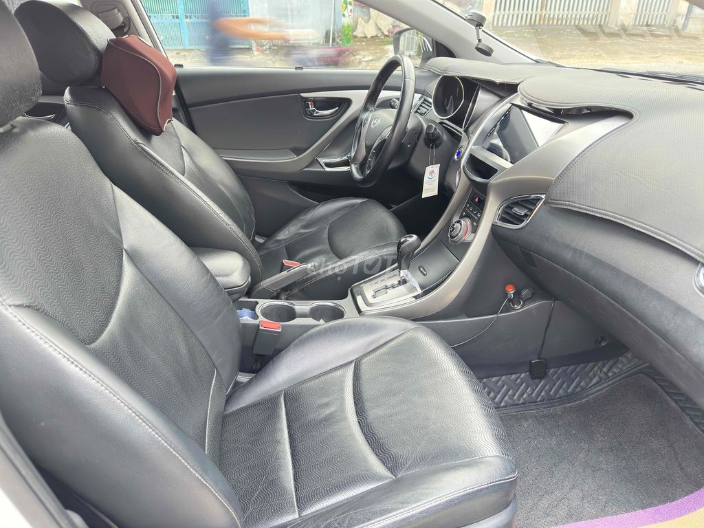chính chủ cần bán Hyundai Elantra 2013 - 95425 km. Mua bán Ô tô tại Thành phố Biên Hòa Đồng Nai được đăng bởi Cao Xuân Mười hình 8
