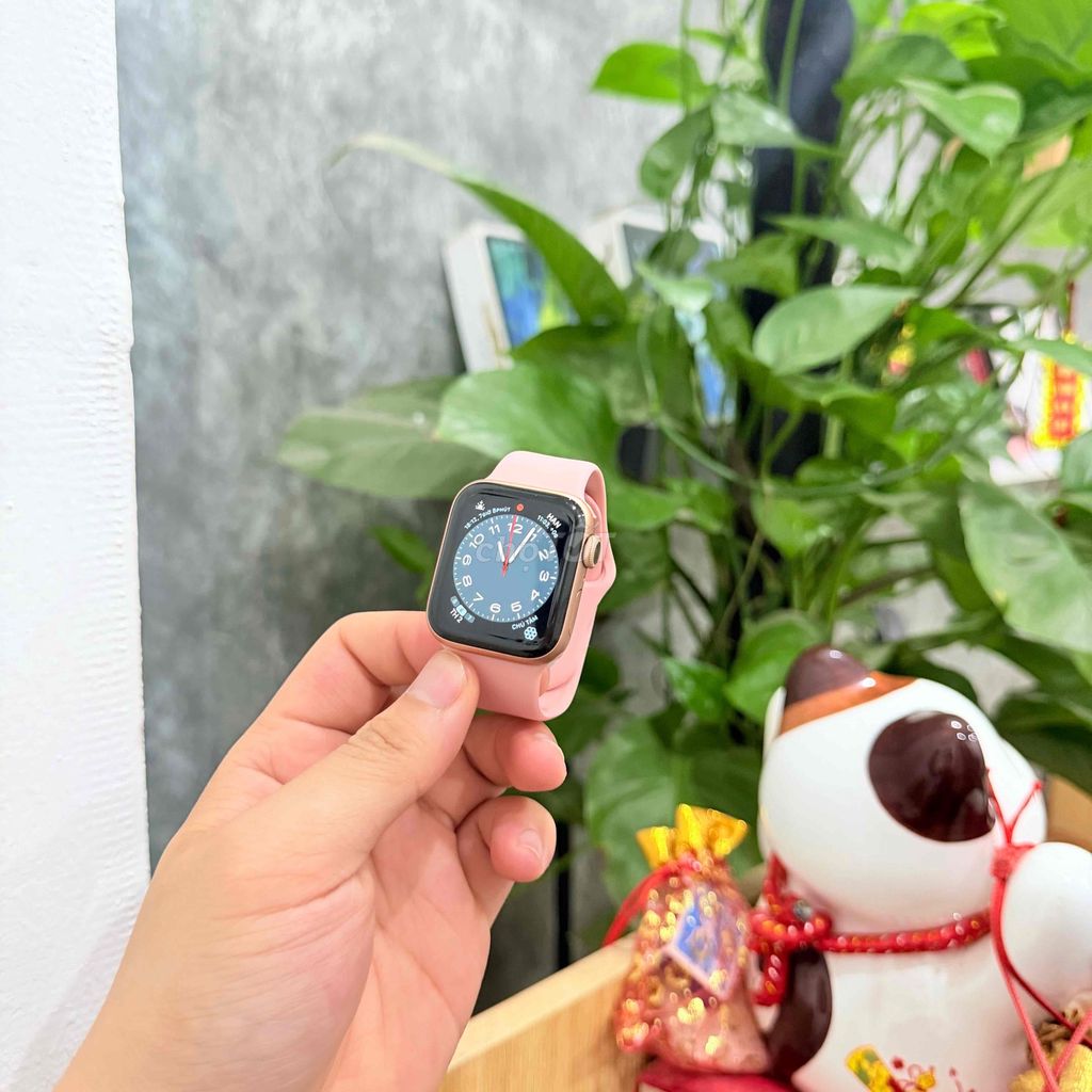 Apple Watch S5 Hồng Đã sử dụng. Mua bán Thiết bị đeo thông minh tại Quận Thanh Xuân Hà Nội được đăng bởi Dtech store hình 1