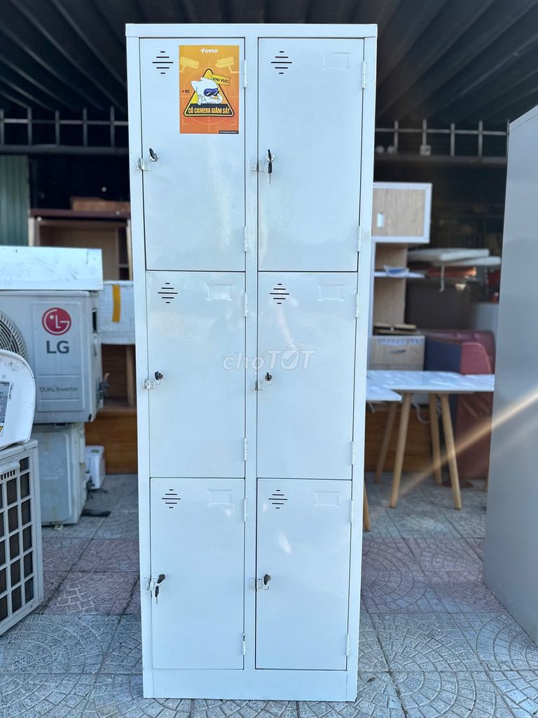 Tủ locker Kim loại 6 ngăn Trắng 62x45x180 cm. Mua bán Tủ, kệ gia đình tại Quận Ngũ Hành Sơn Đà Nẵng được đăng bởi Đồ Cũ TTpro hình 1