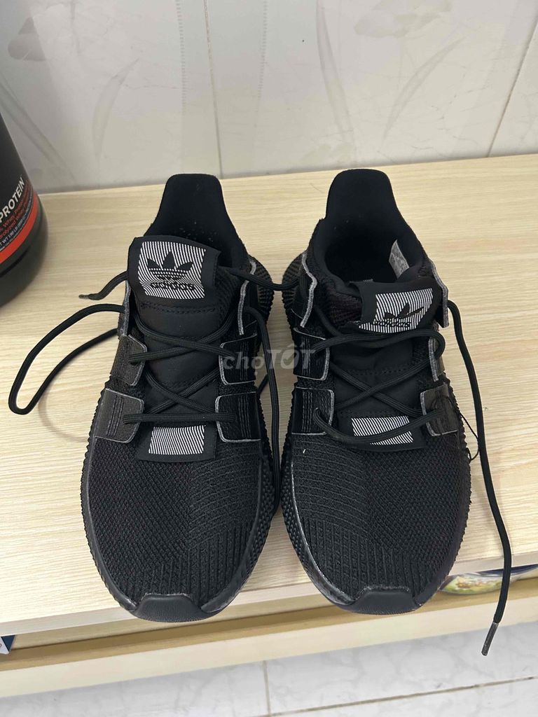 Giày thể thao Đen Việt Nam size 36. Mua bán Giày dép tại Quận Gò Vấp Tp Hồ Chí Minh được đăng bởi ĐỒ Si HIỆU CHÍNH HÃNG hình 1