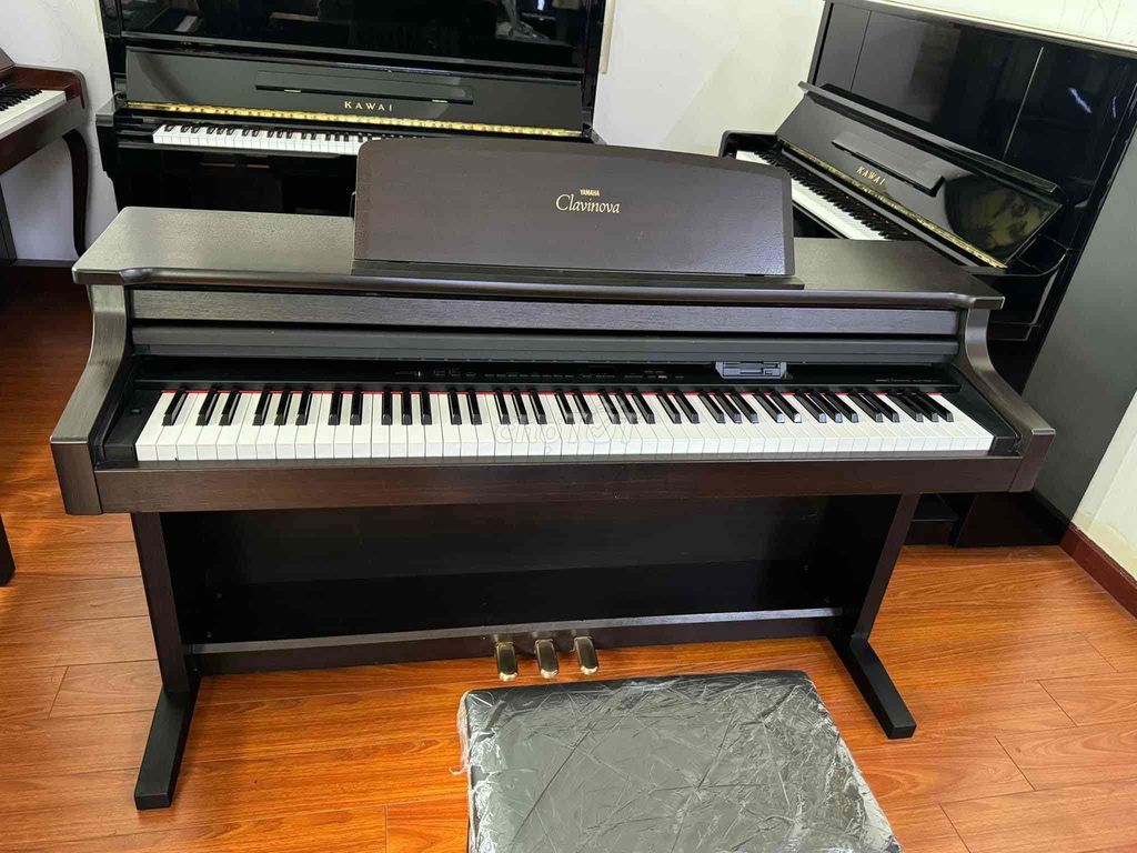 Piano yamaha Clp1567 zin