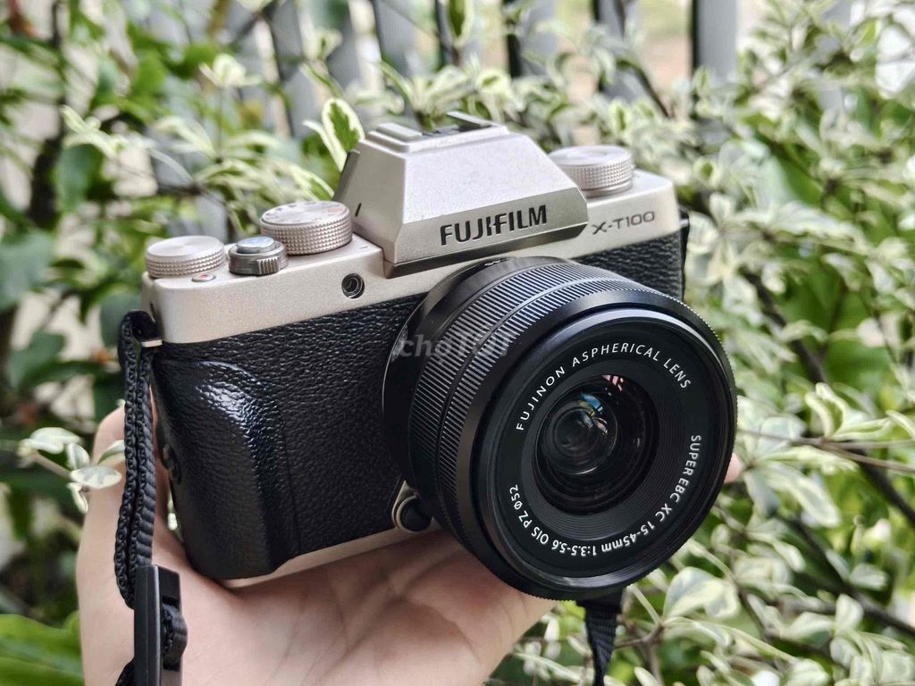 Dư dùng Cần bán Máy ảnh quay chụp Fujifilm X-T100. Mua bán Máy ảnh, Máy quay tại Quận Hải Châu Đà Nẵng được đăng bởi Quỳnh Trang hình 1
