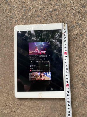Bán 1 iPad đang Sài pin tốt. Mua bán Máy tính bảng tại Quận Gò Vấp Tp Hồ Chí Minh được đăng bởi Nguyễn  Cường 98