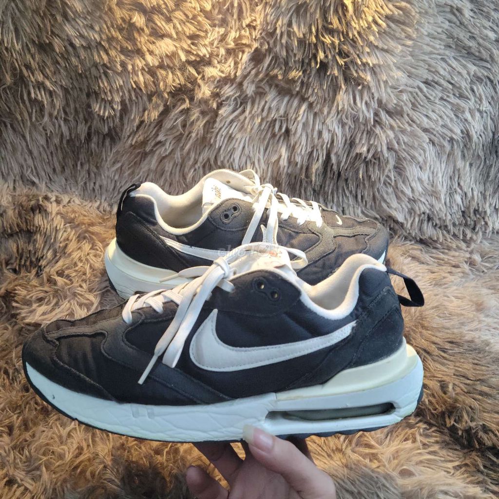 Nike dawn size 41