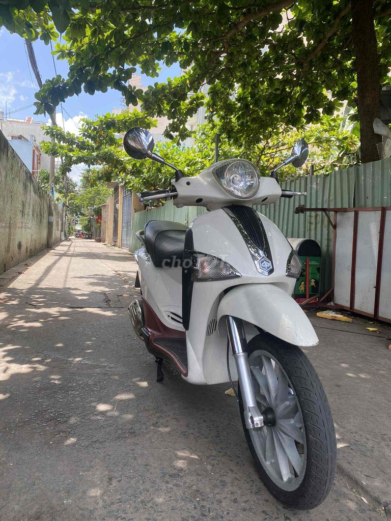 Piaggio Liberty Fi 125 3Vie 2014 trắng Zin100%. Mua bán Xe máy tại Quận Bình Tân Tp Hồ Chí Minh được đăng bởi Anh khuê hình 2