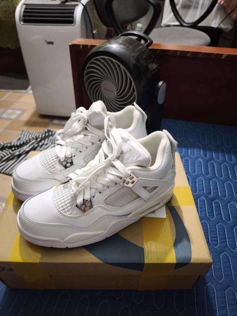 Giày hiệu Jordan size 39. Mua bán Giày dép tại Thành phố Hưng Yên Hưng Yên được đăng bởi Đào công ba hình 1