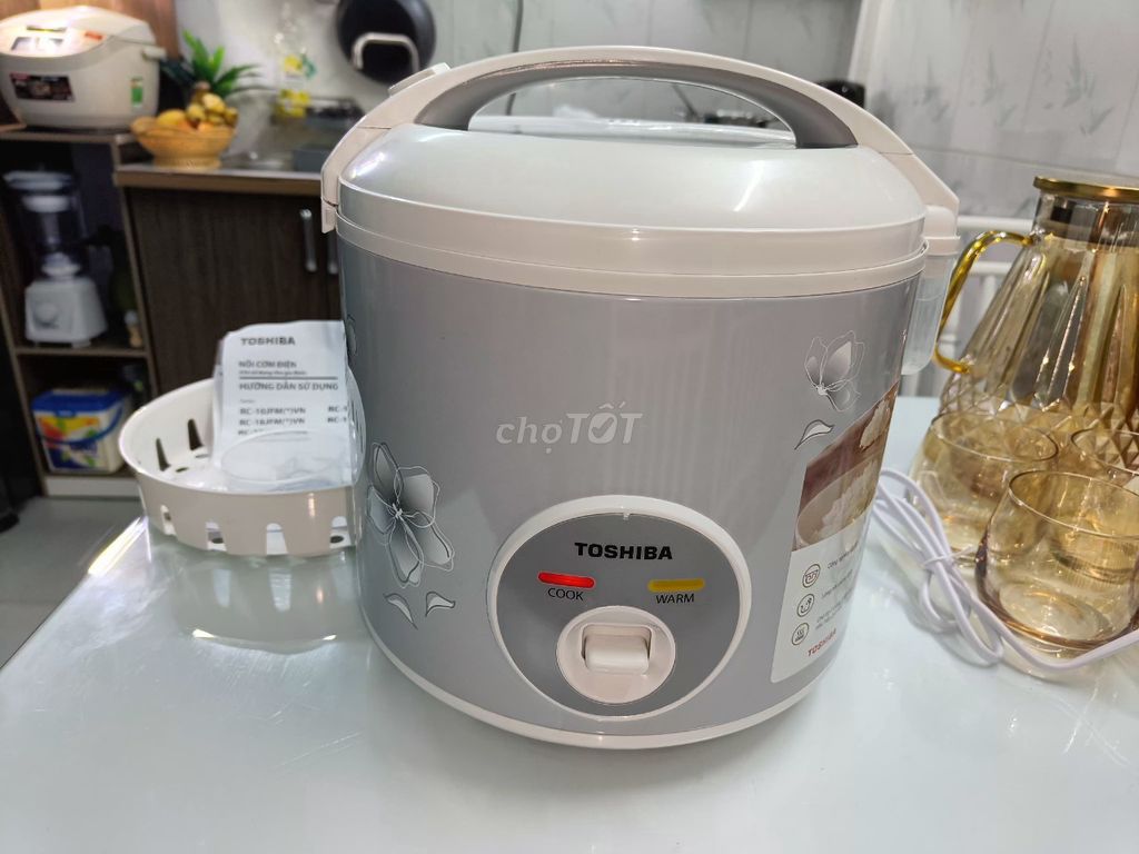 Nồi cơm điện Toshiba 1L8, 99% ,BH lâu,lòng nồi dày. Mua bán Bếp, lò, đồ điện nhà bếp tại Quận 10 Tp Hồ Chí Minh được đăng bởi Anh Duy hình 1