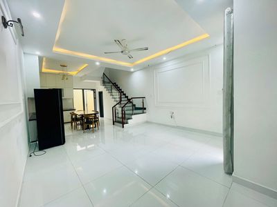 Аренда · 5 комн. · 85 м² · Thành phố Thủ Đức, ул. Liên Phường